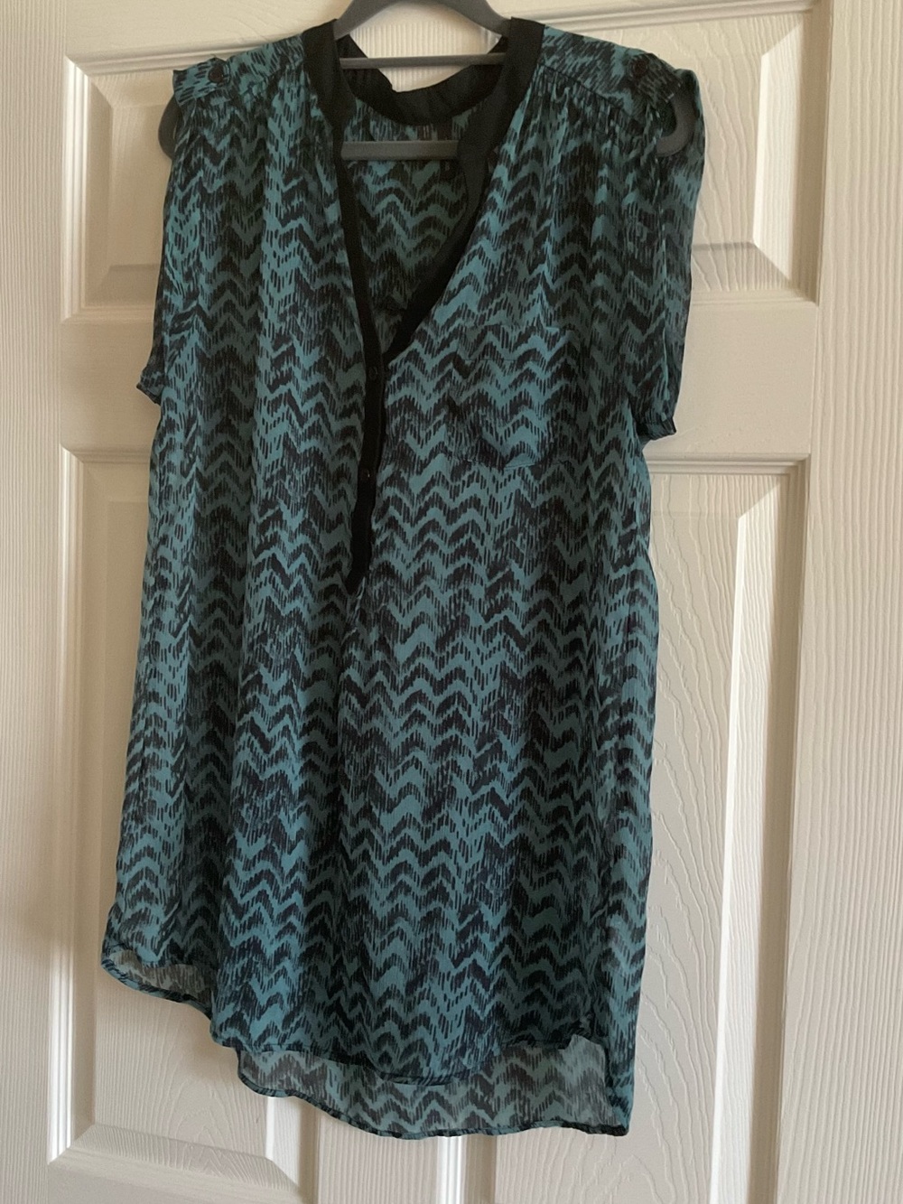 Maurices Teal and Black Patterned Blouse